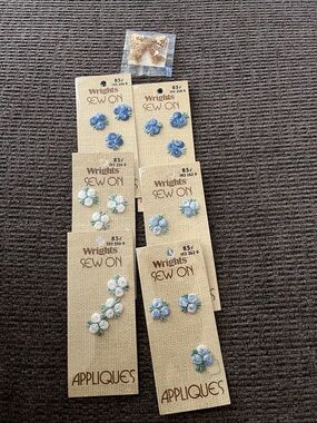 Wrights Sew On Floral Appliques